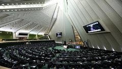 ايران: الإفراج عن أموالنا يساهم بالإفراج عن السفينة الكورية