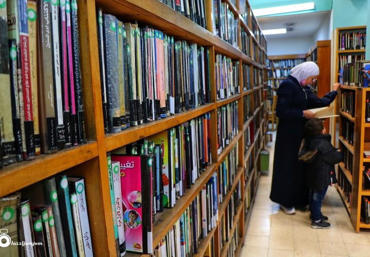 جولة في مكتبة بلدية نابلس 

عدسة : عزت جمجوم