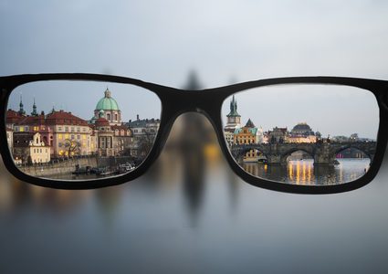 ابتكار نظارات ذكية تعالج قصر النظر خلال ساعة ونصف يوميا