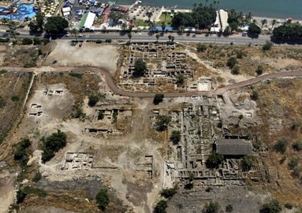 اكتشاف أحد أقدم المساجد في العالم شمال فلسطين