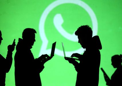 واتساب يطلق خطة ذكية لمنع هروب مستخدميه