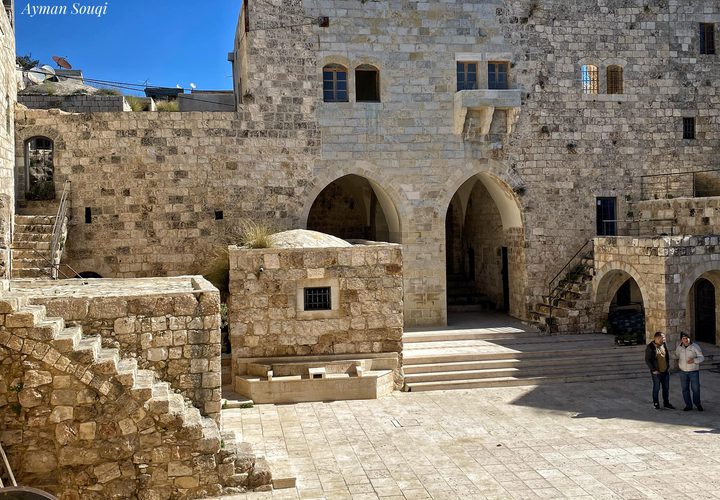 جولة في قلعة الخواجا وسط قرية نعلين غرب مدينة رام الله

تصوير : أيمن سوقي