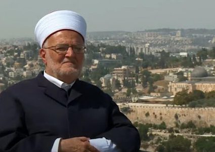 صبري: الاحتلال يخطط لإقامة بناية ضخمة لحجب الرؤية عن الأقصى