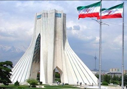 طهران سترد بما يناسب أي خطوة أمريكية للعودة إلى الاتفاق النووي