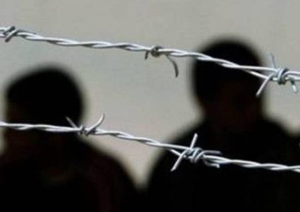 سلطات الاحتلال تجدد الاعتقال الإداري للأسير شماسنة للمرة الثانية