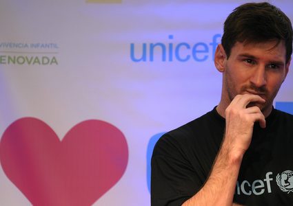 بعد عقد ميسي الخيالي.. تعرف على أكبر 10 عقود رياضية في التاريخ!