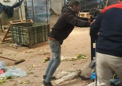 الاحتلال يزيل 40 بسطة قرب معبر الجلمة شمال جنين