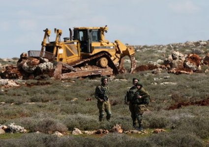 الاحتلال يحتجز شقيقتين من قرية كيسان شرق بيت لحم