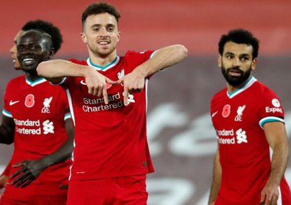 ضربة قوية لليفربول.. كلوب يعلن نهاية موسم أحد أبرز ركائز "الريدز"