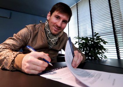 الموندو تكشف بنودا سرية جديدة في عقد ميسي