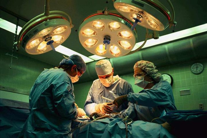 دراسة علمية: الموسيقى بدلا من التخدير خلال العمليات الجراحية