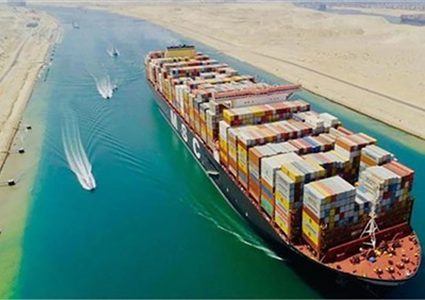 مصر ترد على إنشاء إسرائيل خطا "يهدد قناة السويس"