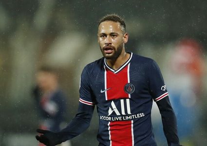 باريس سان جيرمان يقترب من تجديد عقد نجمه البرازيلي نيمار