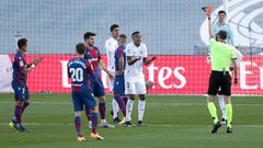 رابطة الليجا ترفض طلب الريال رفع البطاقة الحمراء عن ميليتاو