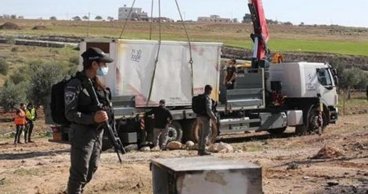 الاحتلال يهدم 11 " كشكا " في عانين غرب جنين