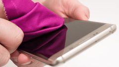 تجنبا لنقل العدوى.. أفضل طريقة لتنظيف الهاتف