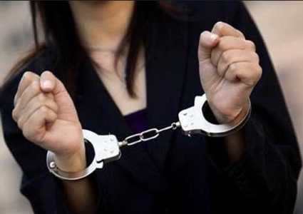 الخليل: القبض على 4 سيدات لقيامهن بأعمال التسول