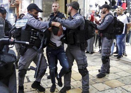 شرطة الاحتلال تعتقل 3 شبان من طمرة