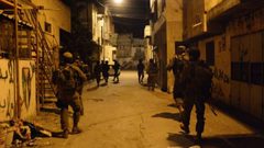 نابلس: قوات الاحتلال تعتقل مواطنا من عصيرة الشمالية