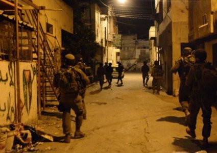 نابلس: قوات الاحتلال تعتقل مواطنا من عصيرة الشمالية