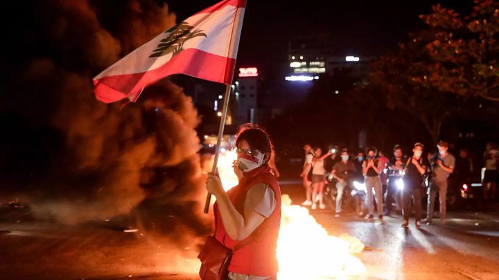لبنان: قطع للطرقات احتجاجا على تردي الأوضاع المعيشية