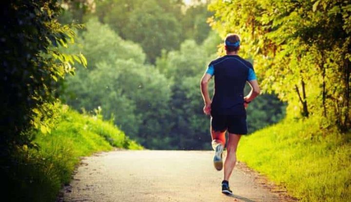 هل يؤثر المشي السريع على متوسط عمر الإنسان ؟