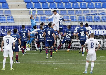 ريال مدريد يفوز على مضيفه هويسكا