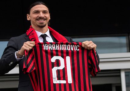 إبراهيموفيش يسجل هدفين ليصل إلى مئويته الخامسة