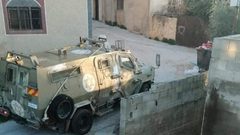 الاحتلال يأخذ قياسات منزل في حارس غرب سلفيت