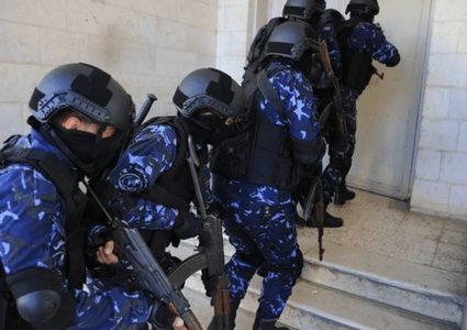 القبض على مدان بجريمة قتل وقعت قبل 20 عاما في دورا