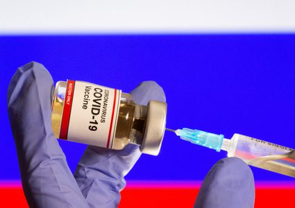 البدء بالتطعيم ضد كورونا بفلسطين اعتباراً من منتصف الشهر الجاري