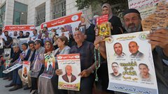 طولكرم: ذوو الأسرى يطالبون بإنقاذ حياة أبنائهم