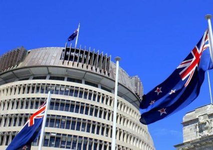 نيوزيلاندا تعلق العلاقات السياسية والعسكرية مع ميانمار
