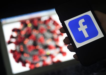 "فيسبوك" يكثف جهوده لكبح الأخبار المضللة حول لقاحات "كورونا"
