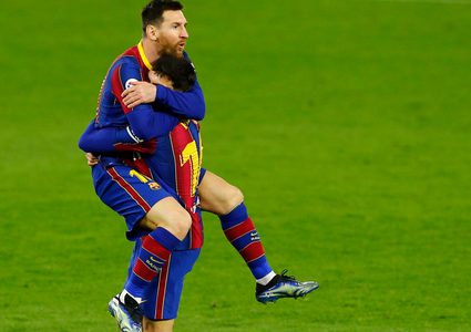 هدف ميسي يحظى بجائزة جديدة