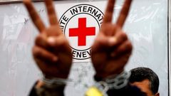 أبو بكر وفارس يدعوان الصليب الأحمر لتكثيف متابعة قضايا الأسرى