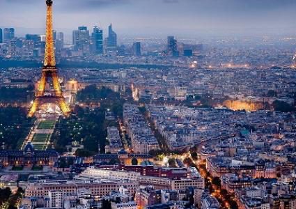 ماكرون يعلن انخفاض انبعاثات بلاده من الكربون في 2019