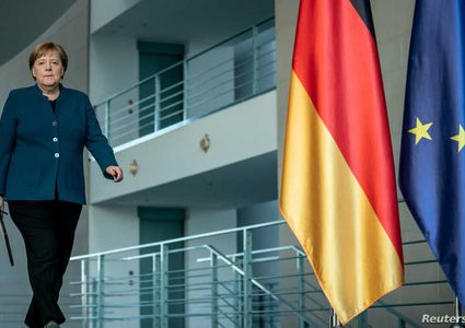 ميركل تحذر من تخفيف قيود كورونا بشكل مبكر