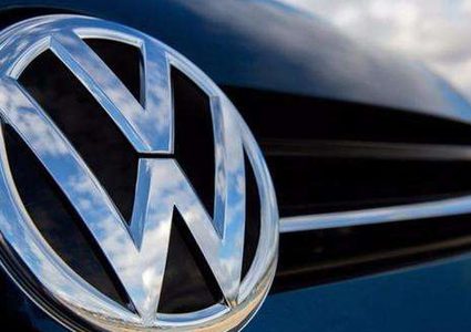 "فولكسفاجن" تتعاون مع "مايكروسوفت" لتطوير برمجيات للقيادة الآلية