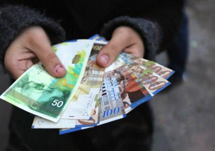 العمل والتنمية تصرفان دفعة ثانية لأسر متضررة من كورونا