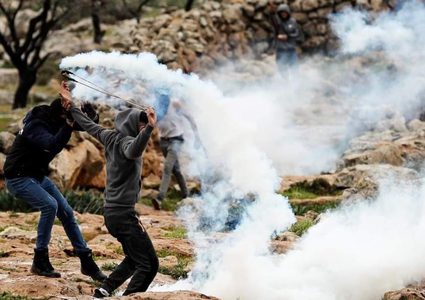 حالات الاختناق خلال التصدي لاقتحام المستوطنين خان اللبن الشرقية