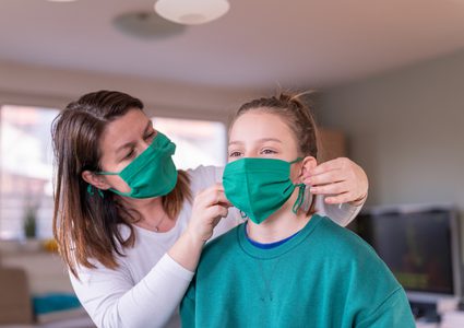 14 نوعا من الكمامات تحت الاختبار.. وهذه أفضلها وأخطرها