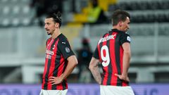 سبيزيا يصعق ميلان بثنائية