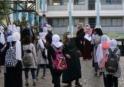 استئناف الدراسة في مدارس الأونروا بغزة