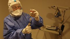 ماكرون يدعو للتعاون مع روسيا والصين للقضاء على كورونا