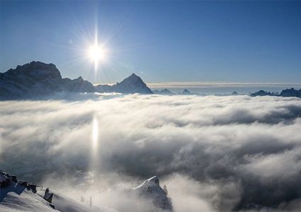 مصرع 3 أشخاص في انهيارين ثلجيين في جبال الألب