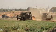 توغل محدود لجرافات الاحتلال شمال قطاع غزة