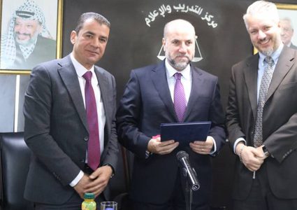 قاضي القضاة: المواطنون غير ملزمين بما جاء ببيان القضاء الشرعي