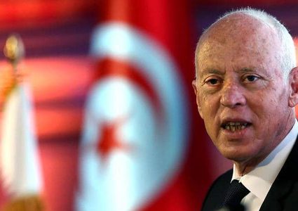 حكومة مصغرة في تونس والرئيس يحذر من ثورة ضد الفاسدين