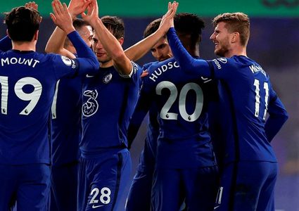 تشلسي ووست هام يستغلان سقوط ليفربول في بطولة انجلترا